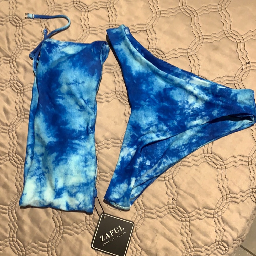Tie dye blue Bandou bikini